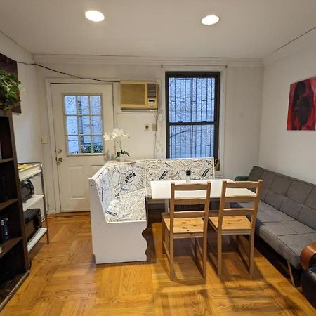 דירות ניו יורק Fawlty Towers In Williamsburg מראה חיצוני תמונה